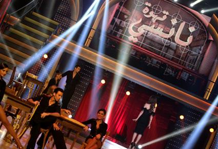 نايا تفوز بجدارة كأس  Dancing with the Stars